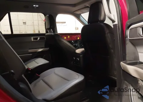 2021 Ford Explorer Xlt z USA, uszkodzony, nr VIN 1FMSK7DH9MGA16458